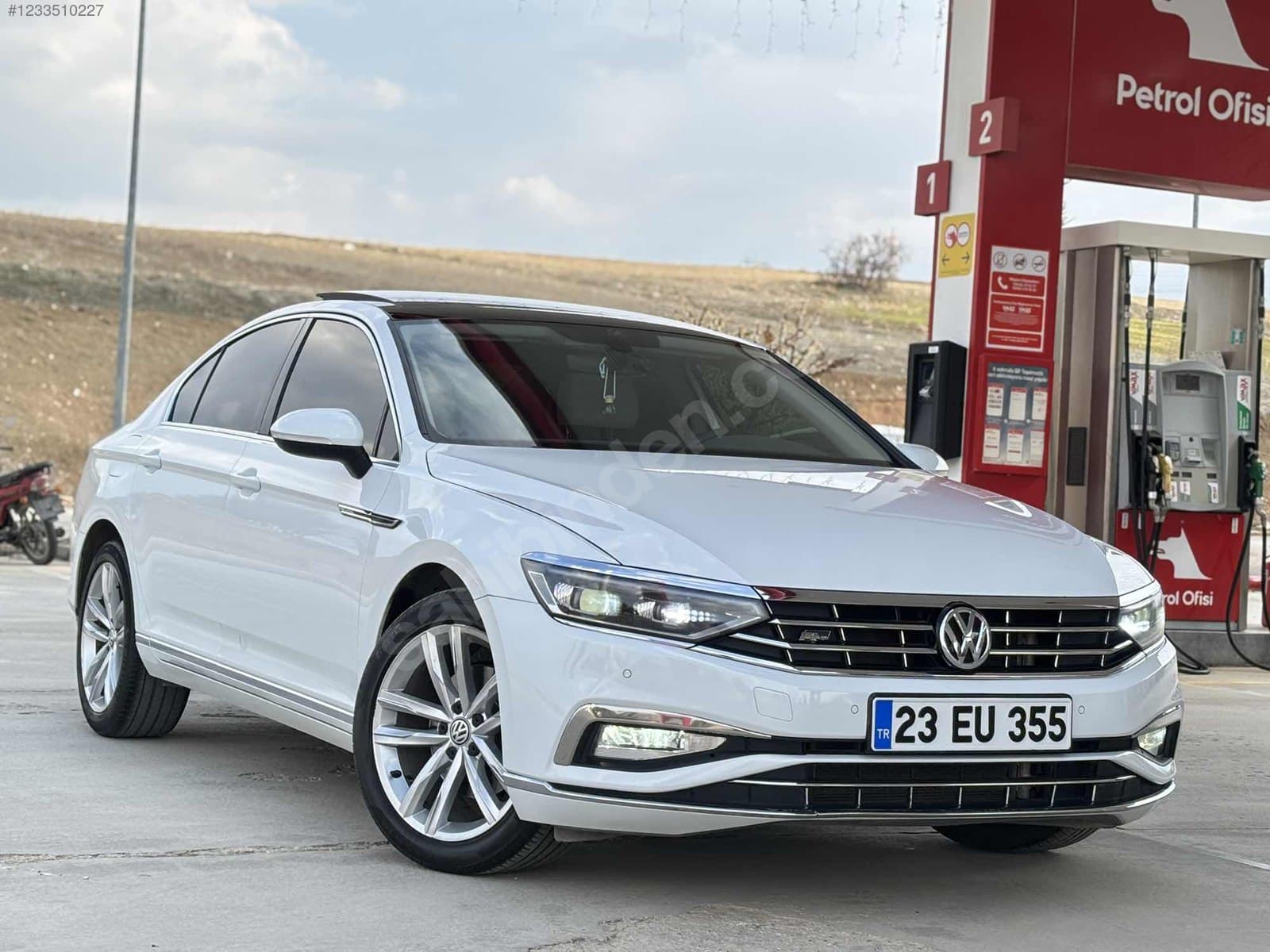 2020 PASSAT 1.6 TDİ DSG ELEGANCE CAM TAVAN HATASIZ 78 BİN KM'DE