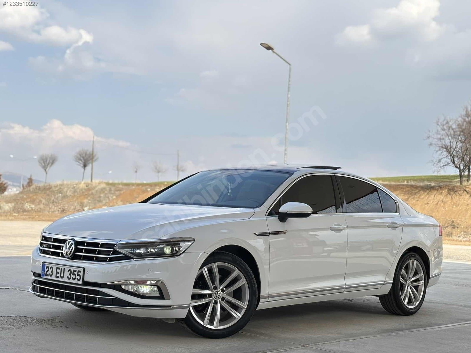 2020 PASSAT 1.6 TDİ DSG ELEGANCE CAM TAVAN HATASIZ 78 BİN KM'DE - 2