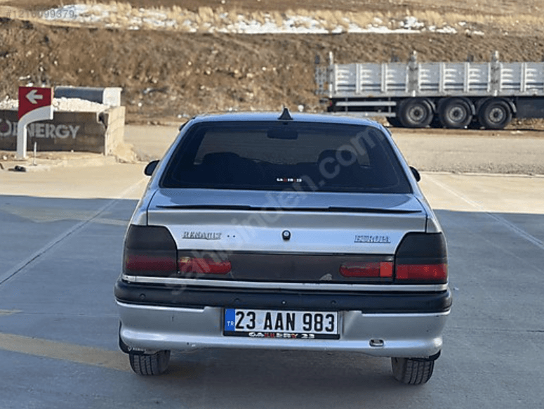1998 MODEL RENAULT 19 1.4 LPG HİDROLİK DİREKSİYON ÇOK TEMİZ - 4