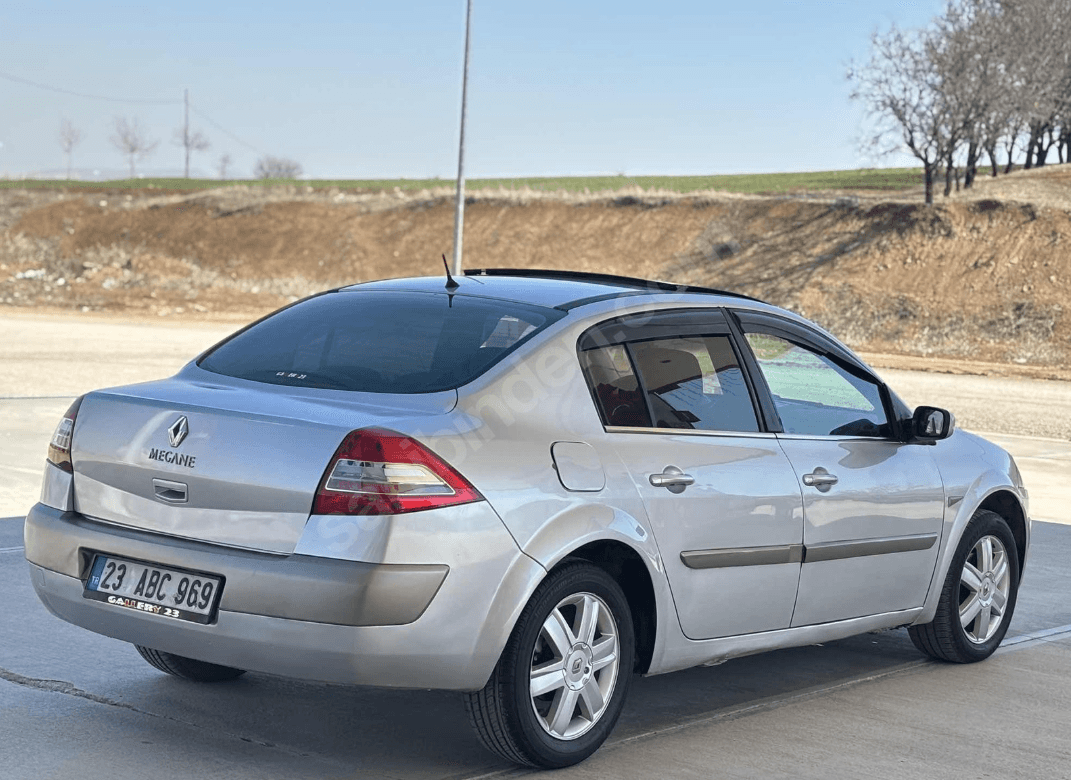 2005 MODEL MEGANE 1.5 DCİ DYNAMIQUE CAM TAVAN FULL ÇOK TEMİZ - 4