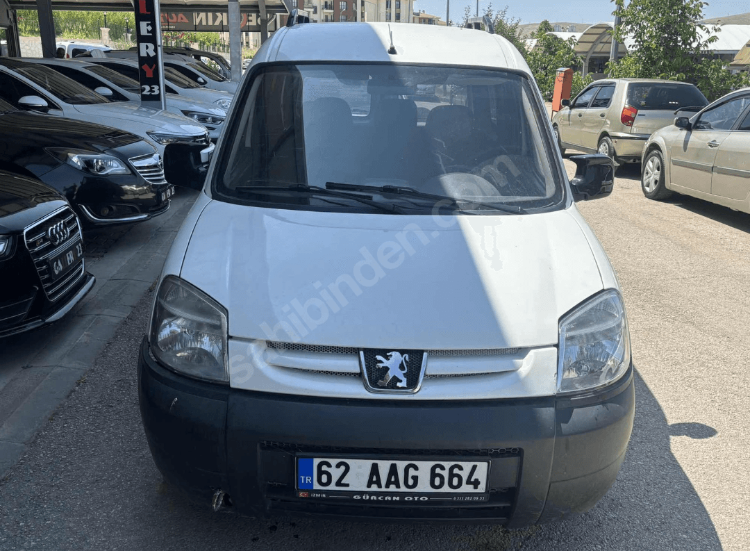 2004 MODEL PARTNER 1.9 DİZEL TEMİZ UYGUN FİYATLI AİLE ARABASI - 2