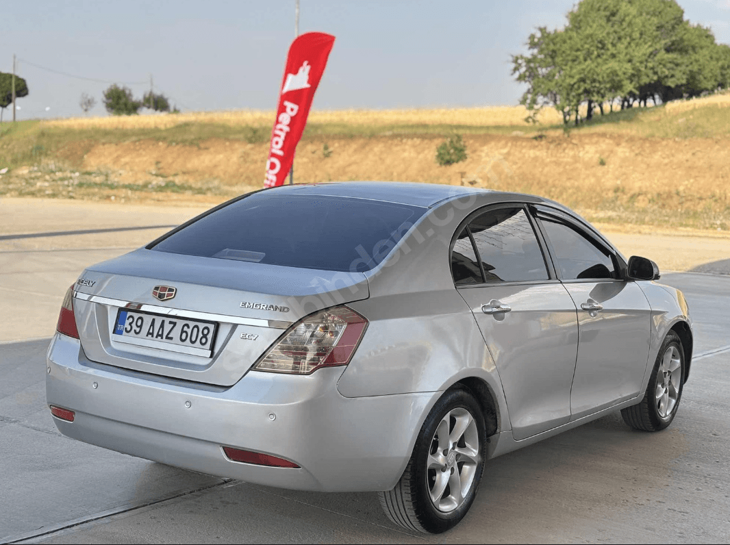 2012 MODEL GEELY EMGRAND 1.5 LPG SUNROOF FULL TEMİZ AİLE ARACI - 3