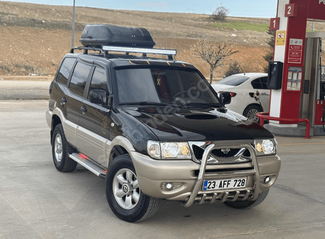 2000 MODEL TERRANO 2.7 TDİ OTOMATİK VİTES FULL OFF ROAD EMSALSİZ - 2