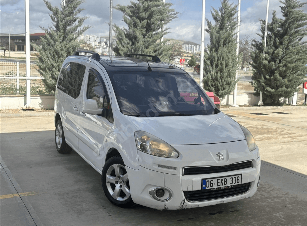 2013 MODEL PARTNER 1.6 HDİ ZENITH CAM TAVAN FULL EMSALSİZ