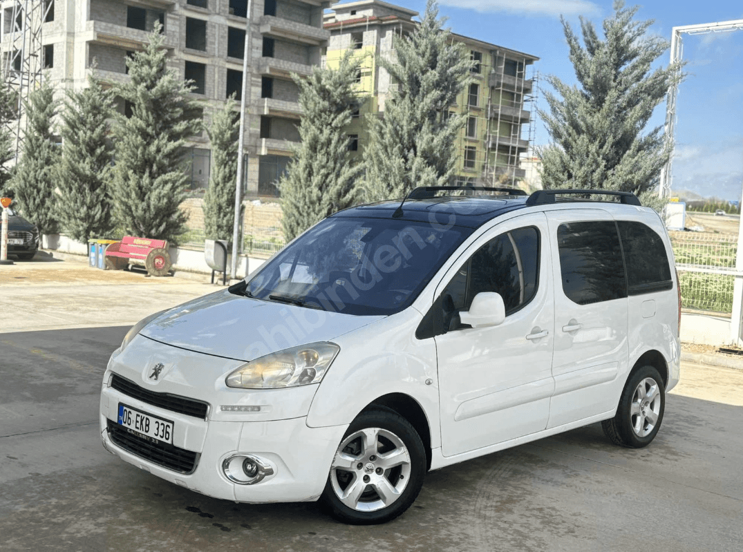 2013 MODEL PARTNER 1.6 HDİ ZENITH CAM TAVAN FULL EMSALSİZ - 2