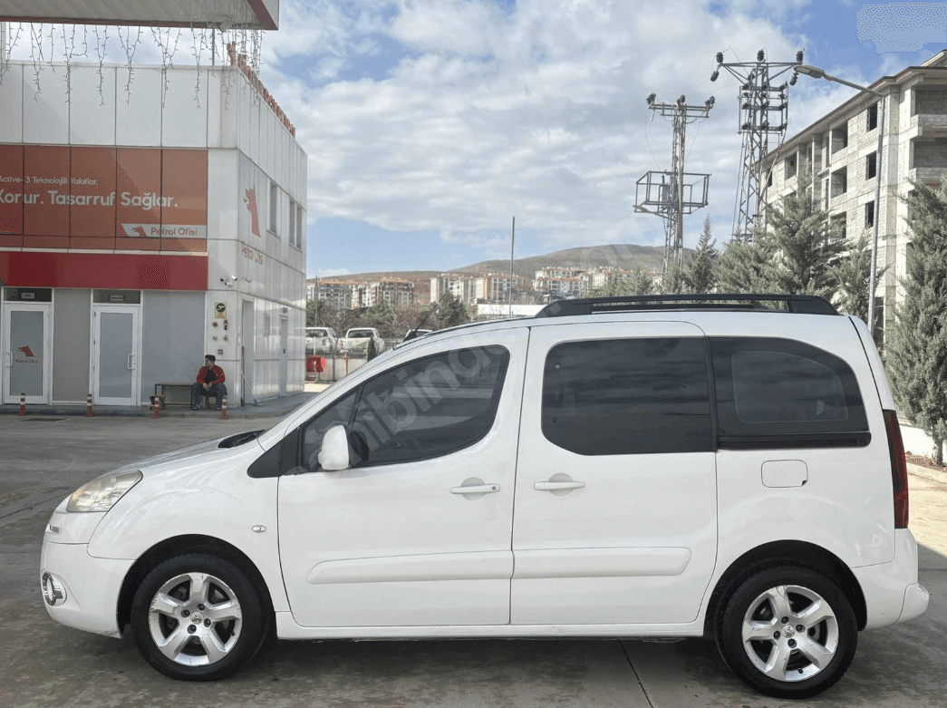 2013 MODEL PARTNER 1.6 HDİ ZENITH CAM TAVAN FULL EMSALSİZ - 4